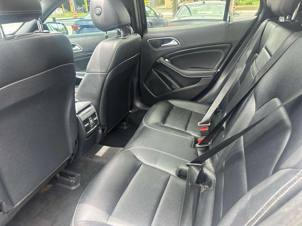 Mercedes-Benz GLA-Class GLA250 2019
