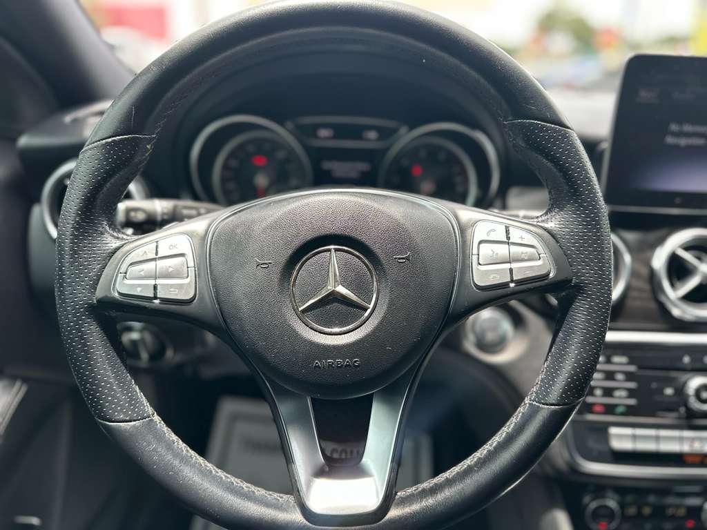Mercedes-Benz GLA-Class GLA250 2019