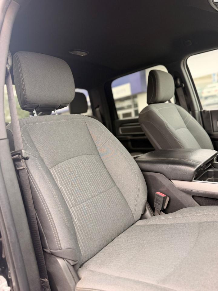 RAM 2500 Big Horn Crew Cab 4WD 2022