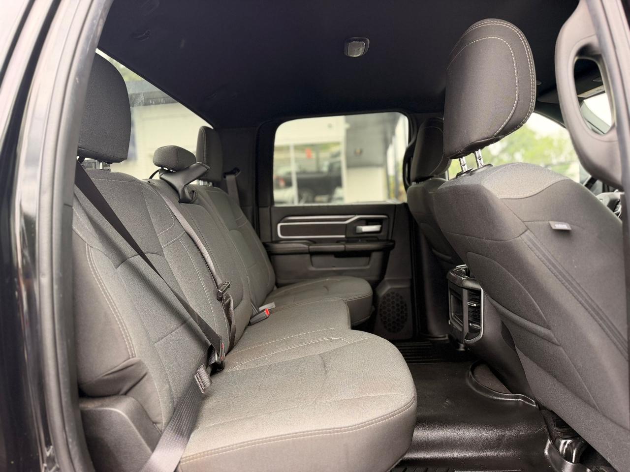 RAM 2500 Big Horn Crew Cab 4WD 2022