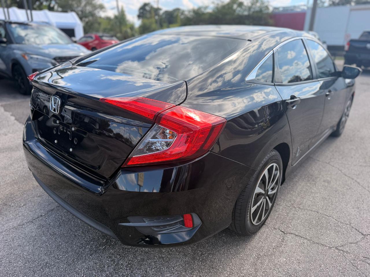 Honda Civic LX Sedan CVT 2018