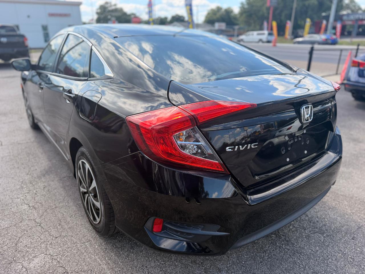 Honda Civic LX Sedan CVT 2018