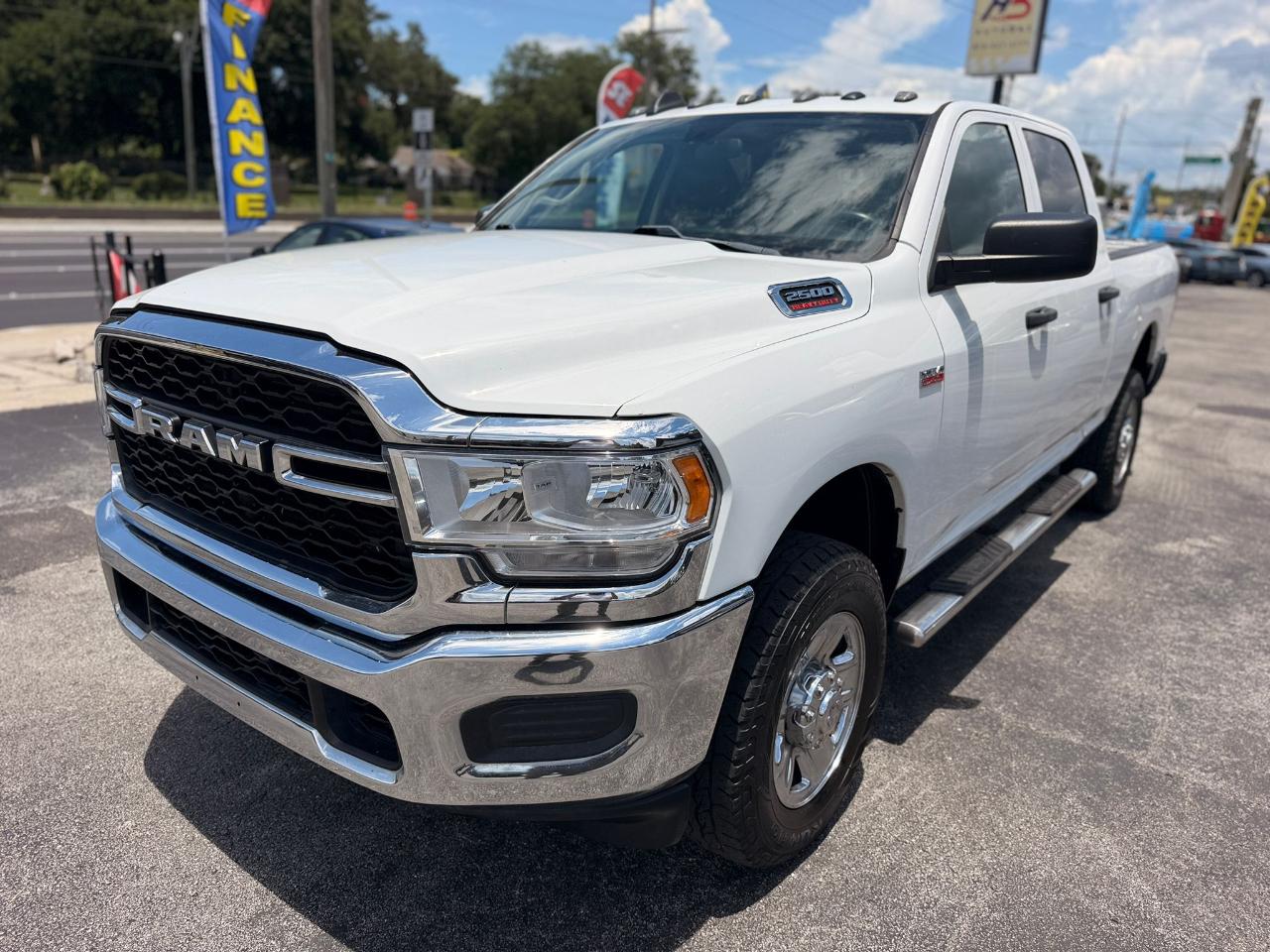 RAM 2500 Tradesman Crew Cab SWB 4WD 2020