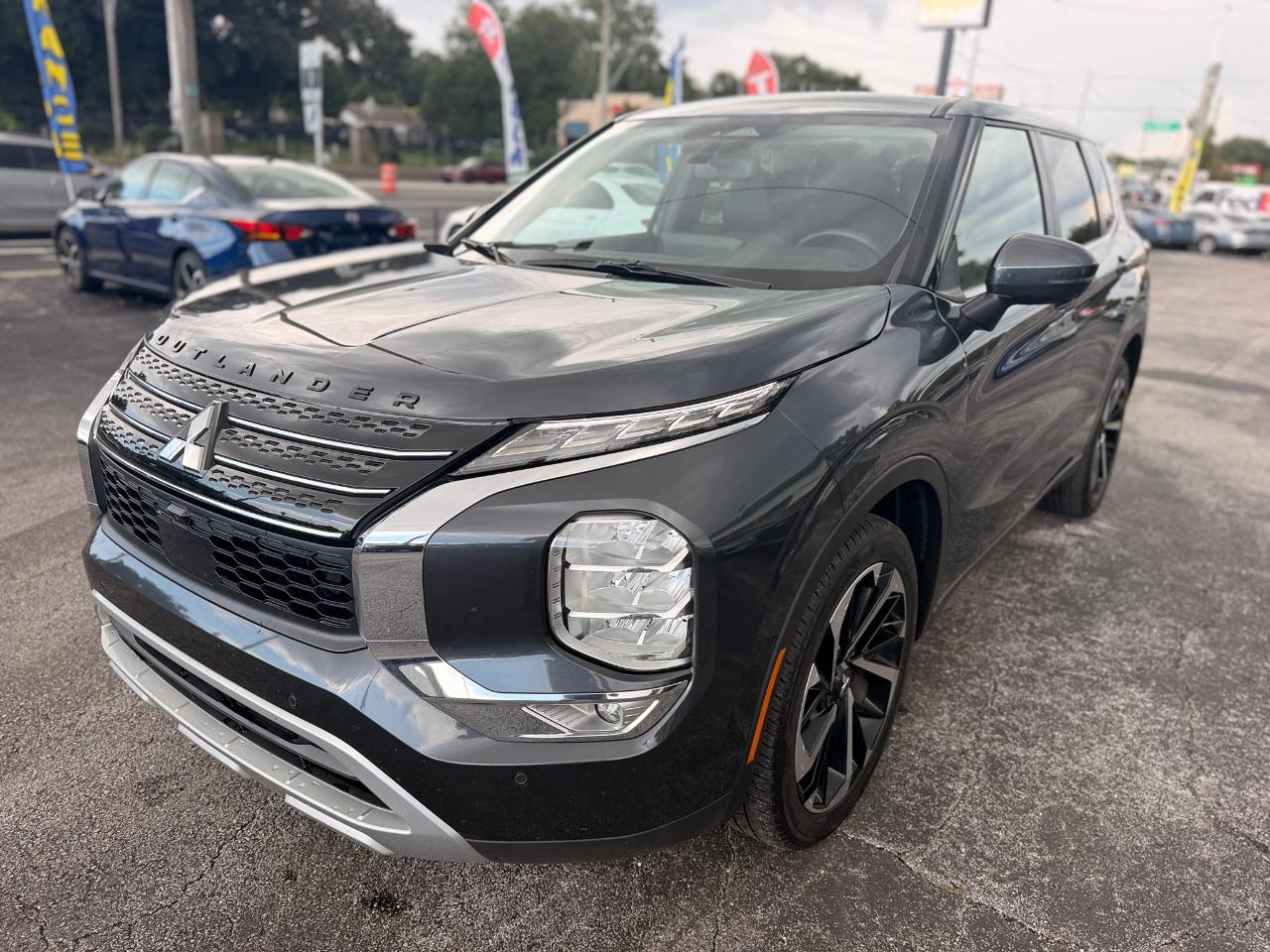 Mitsubishi Outlander SE 2WD 2024