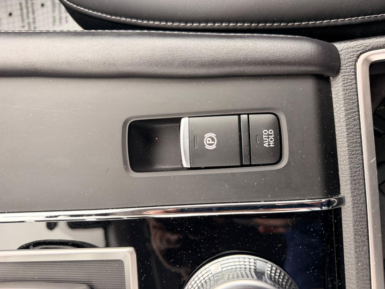 Mitsubishi Outlander SE 2WD 2024