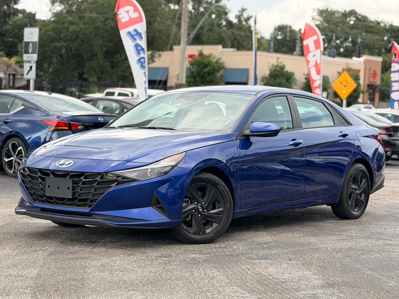 Hyundai Elantra SEL 2023