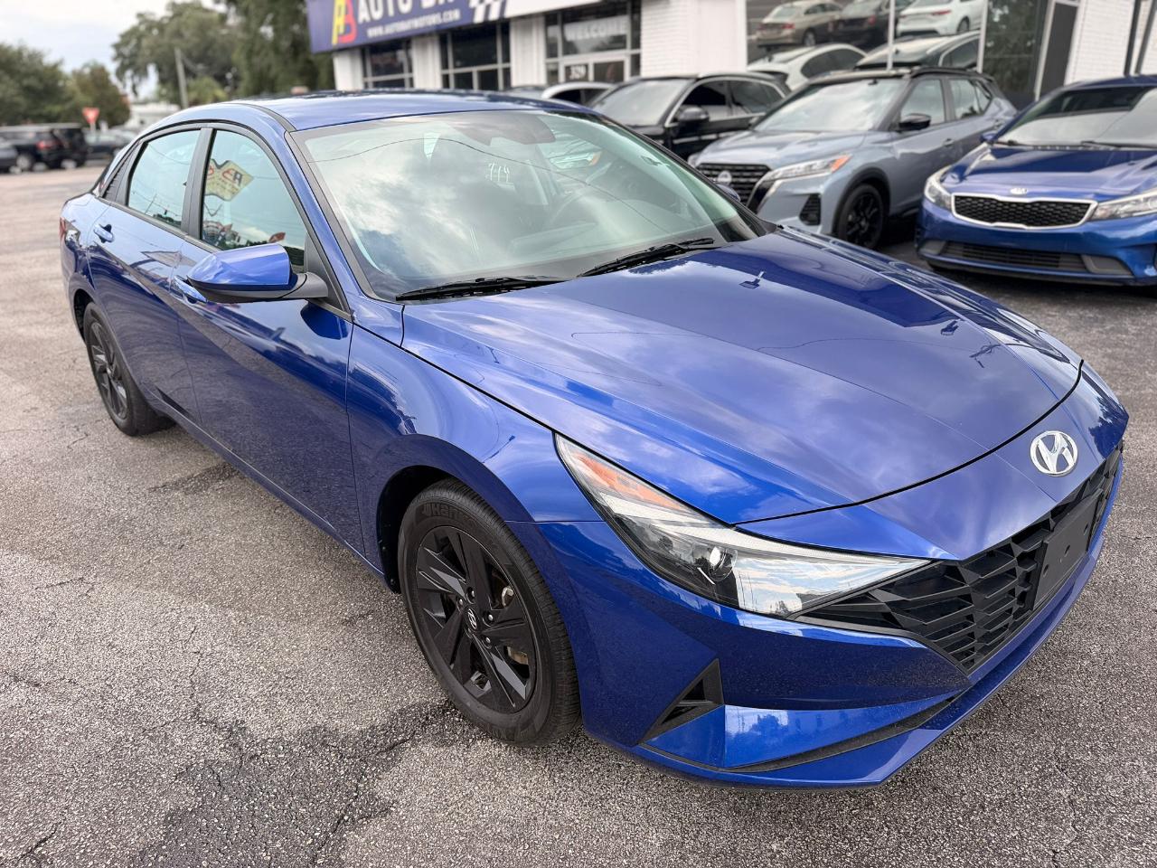 Hyundai Elantra SEL 2023