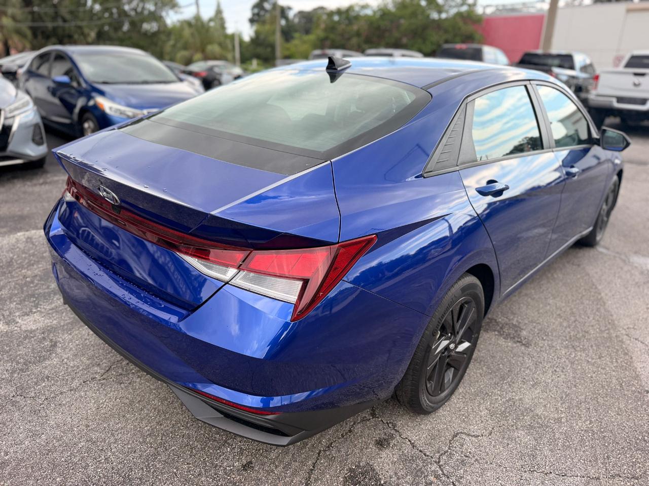 Hyundai Elantra SEL 2023