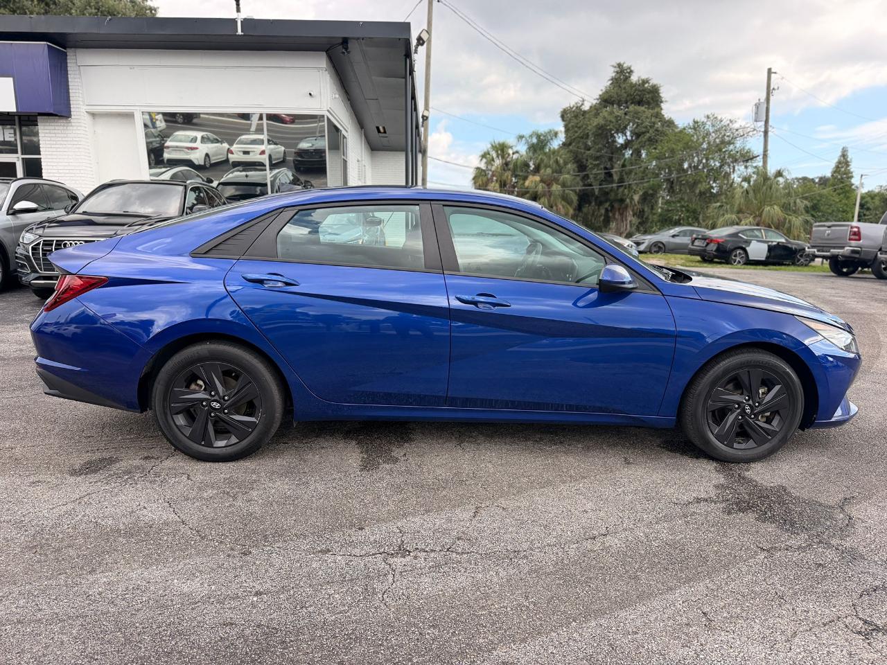 Hyundai Elantra SEL 2023