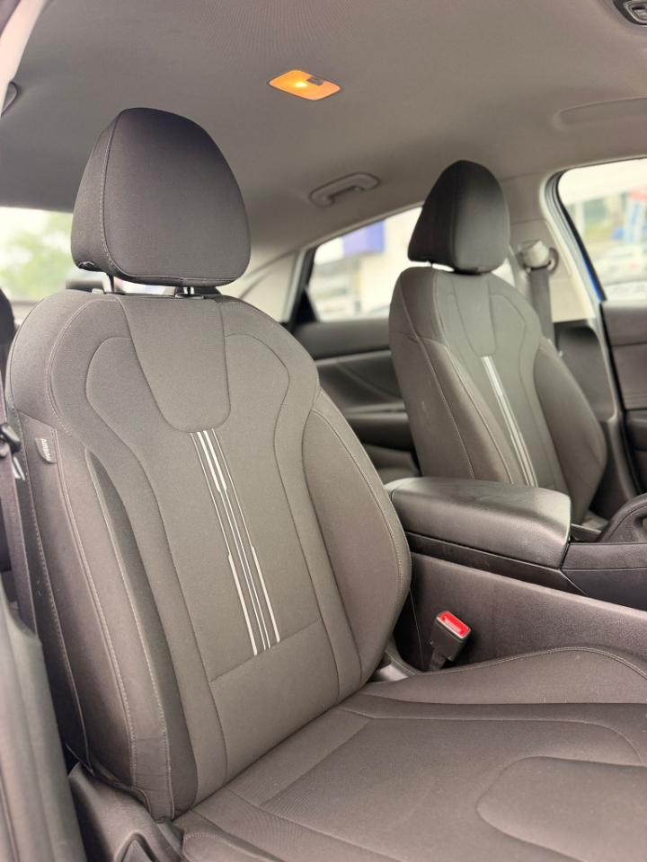 Hyundai Elantra SEL 2023