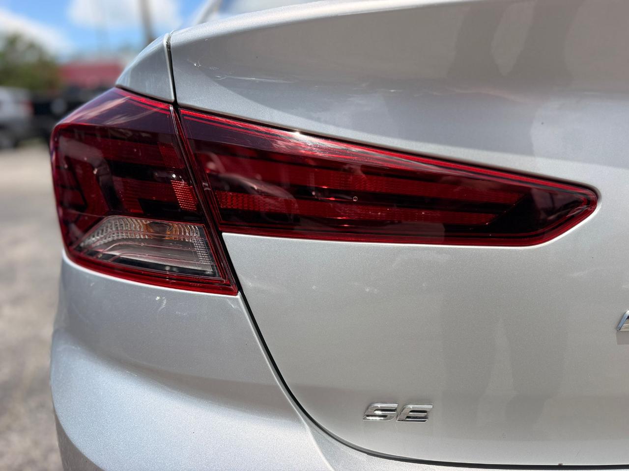 Hyundai Elantra SE 6AT 2020