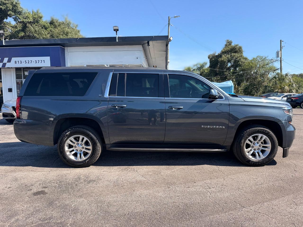 Chevrolet Suburban LT 2WD 2020