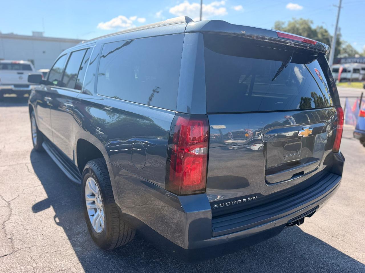 Chevrolet Suburban LT 2WD 2020
