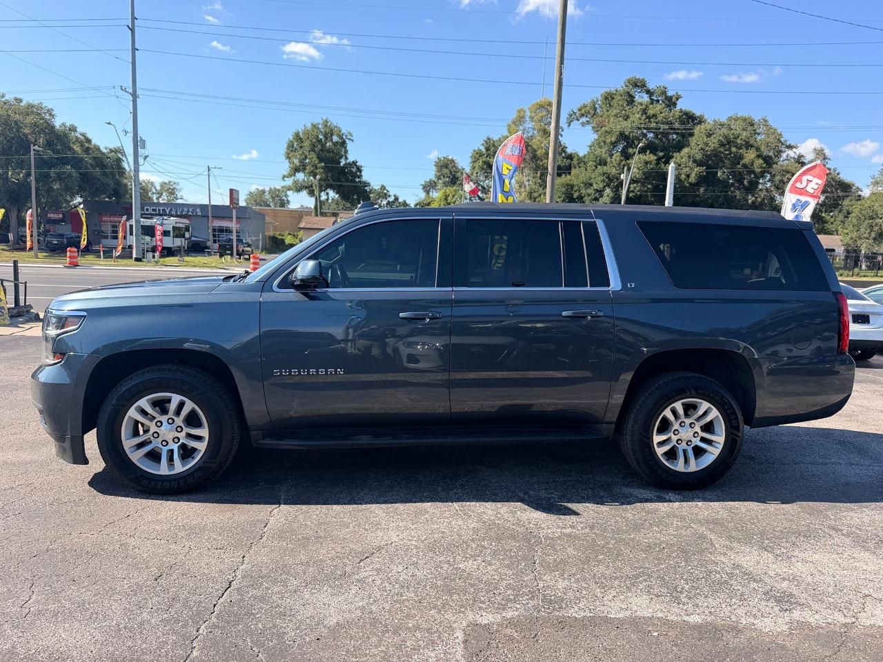 Chevrolet Suburban LT 2WD 2020
