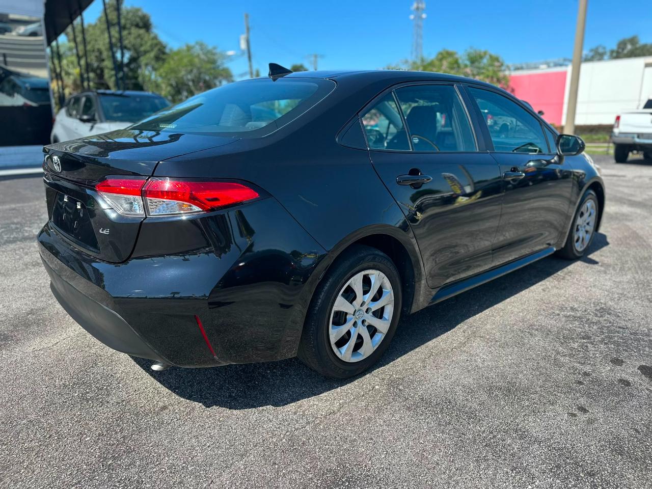 Toyota Corolla LE 2024