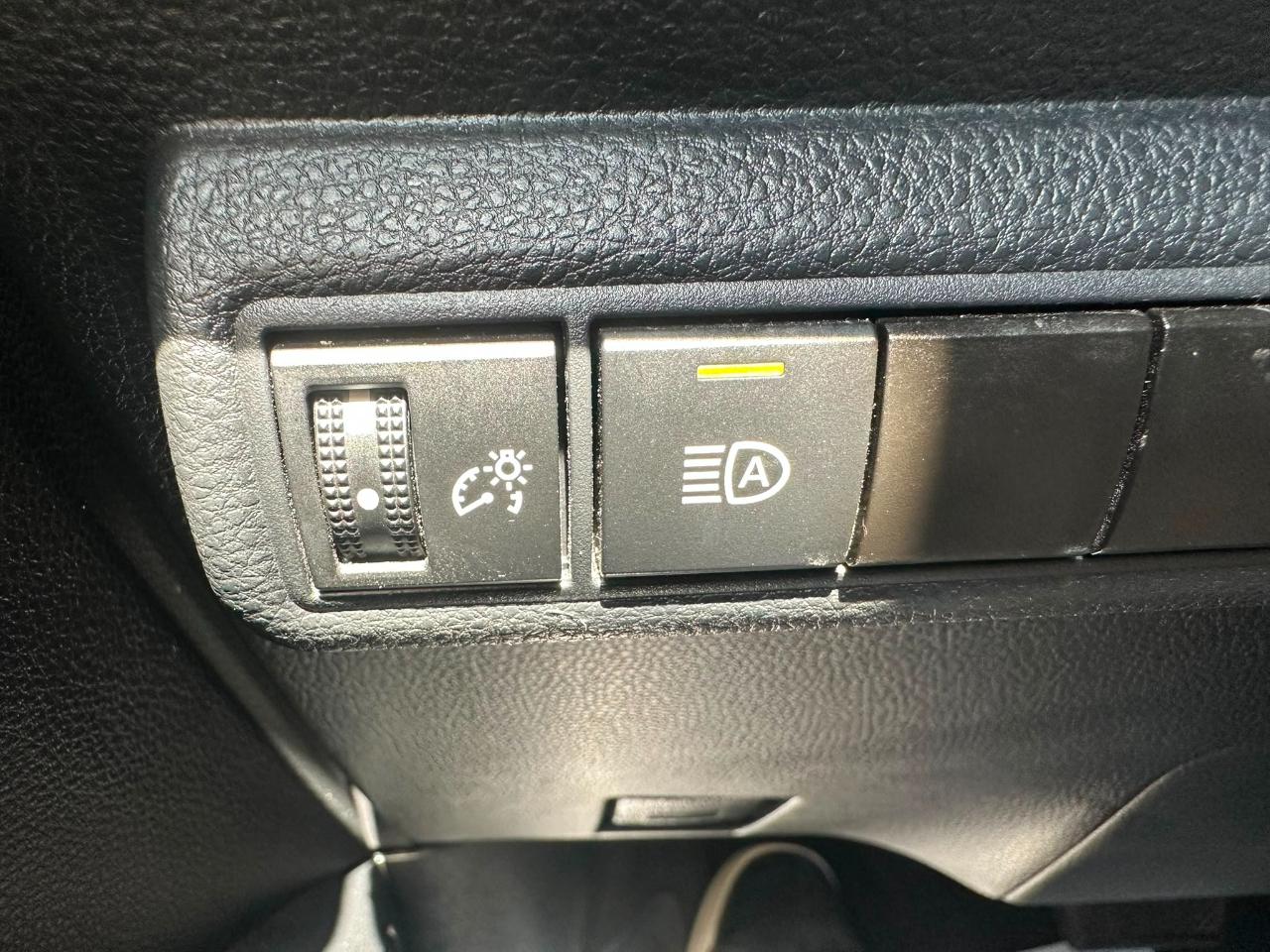 Toyota Corolla LE 2024