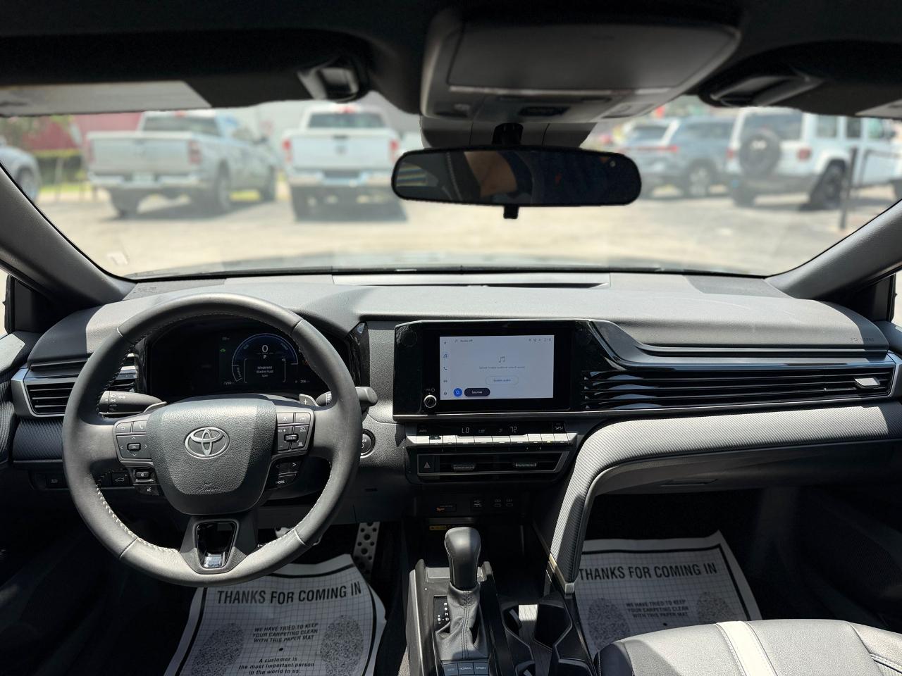Toyota Camry Hybrid XLE 2026