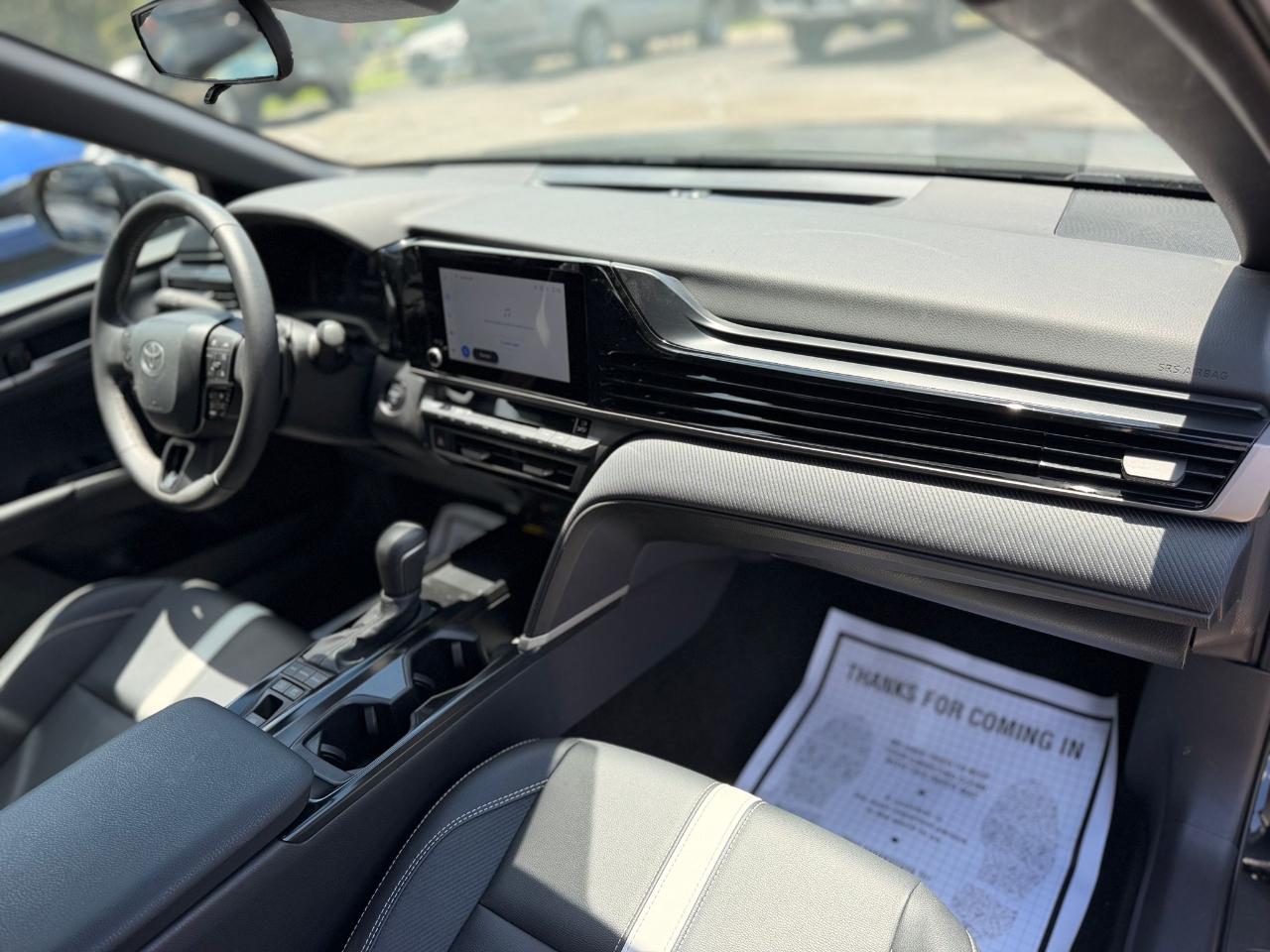 Toyota Camry Hybrid XLE 2026