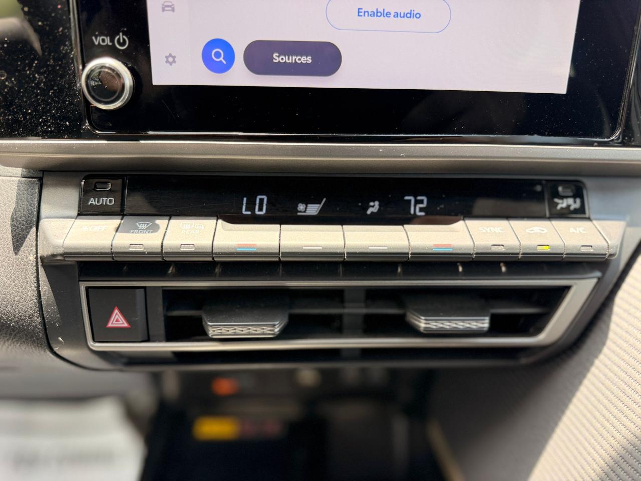 Toyota Camry Hybrid XLE 2026