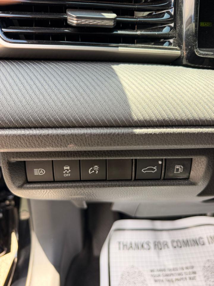 Toyota Camry Hybrid XLE 2026