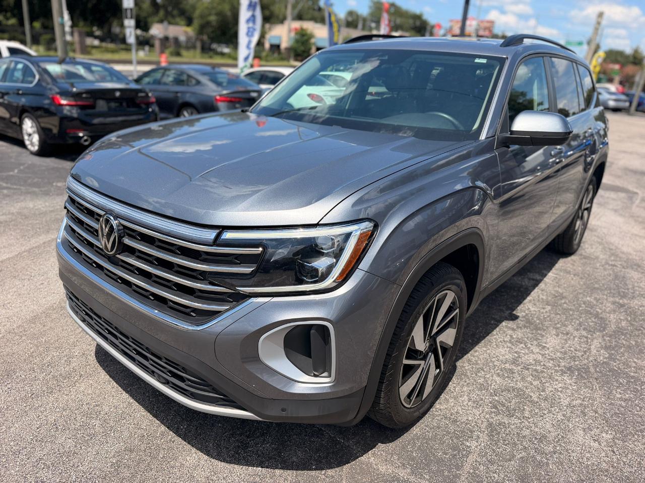 Volkswagen Atlas SE w/Technology 2024