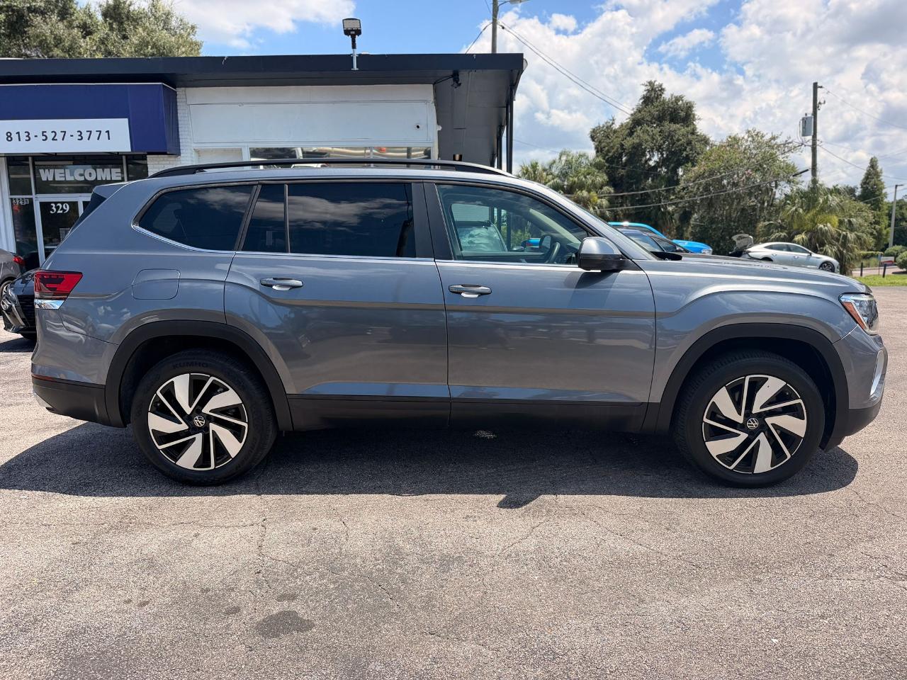 Volkswagen Atlas SE w/Technology 2024