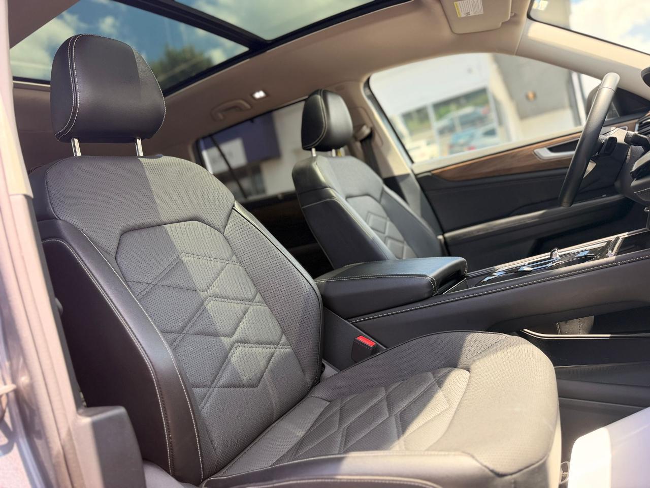 Volkswagen Atlas SE w/Technology 2024