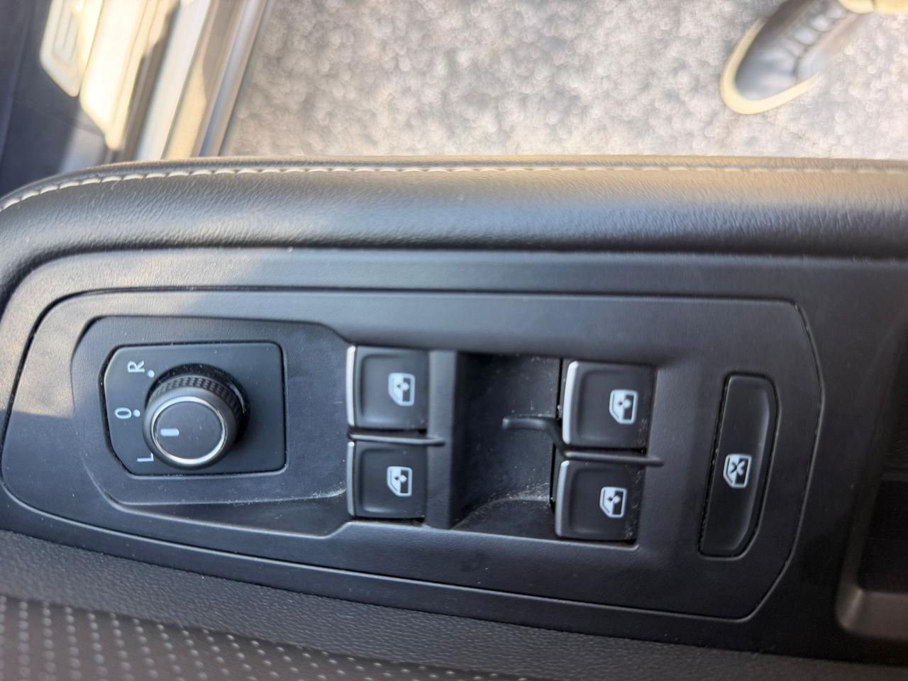 Volkswagen Atlas SE w/Technology 2024