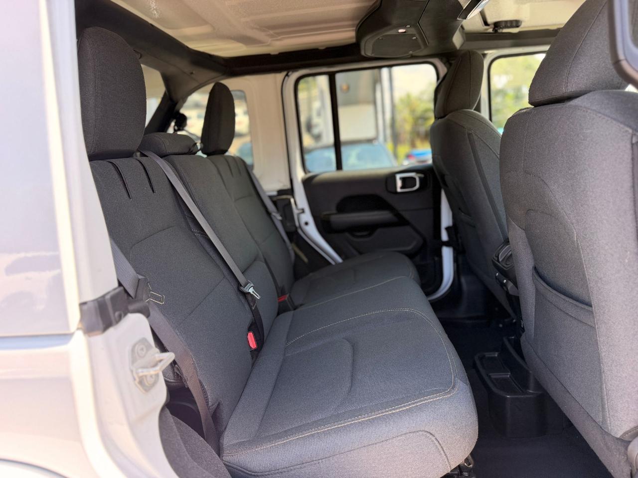 Jeep Wrangler 4xe Sahara 2024