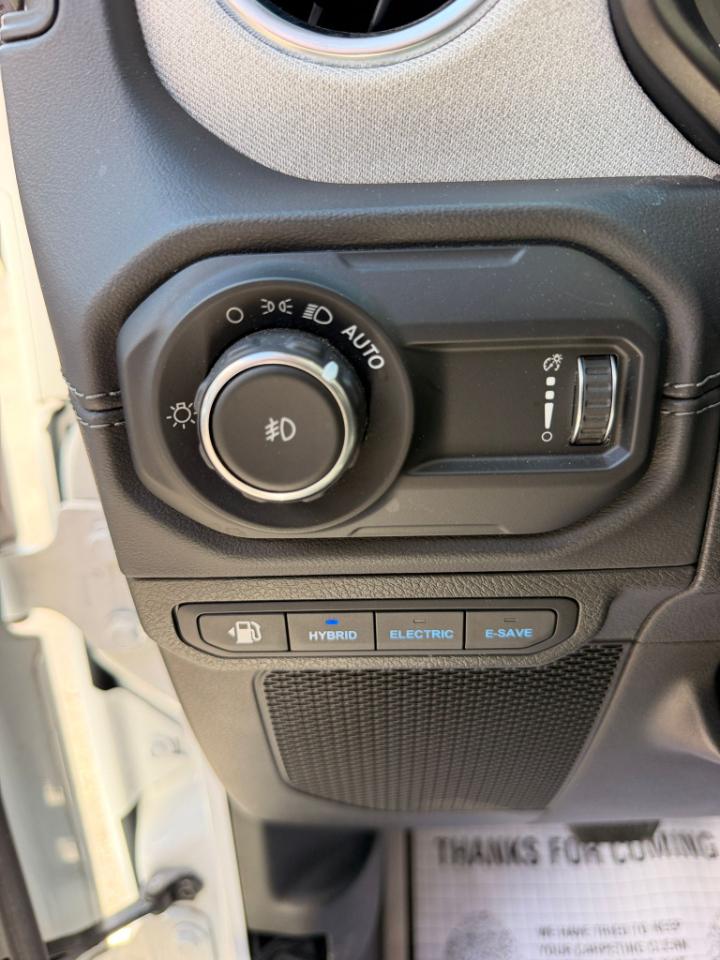 Jeep Wrangler 4xe Sahara 2024