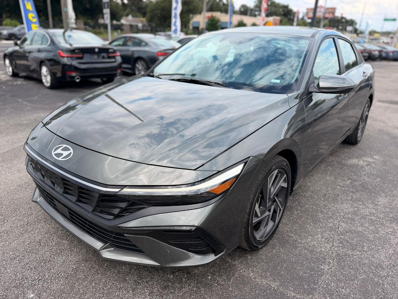 Hyundai Elantra Limited 2025