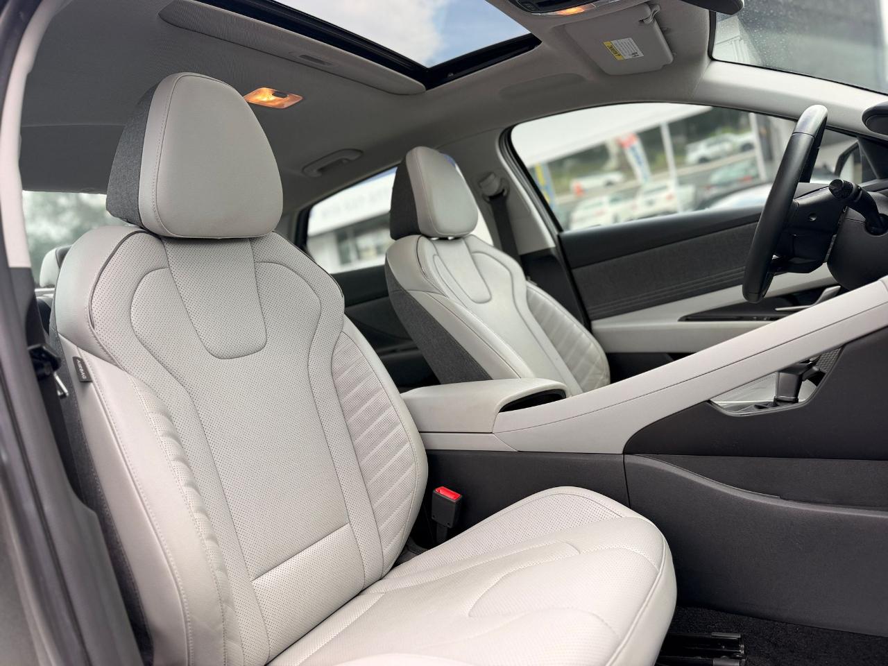 Hyundai Elantra Limited 2025
