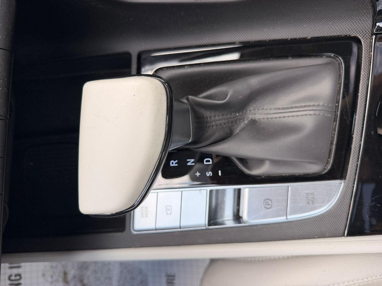 Hyundai Elantra Limited 2025