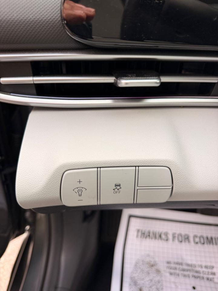Hyundai Elantra Limited 2025