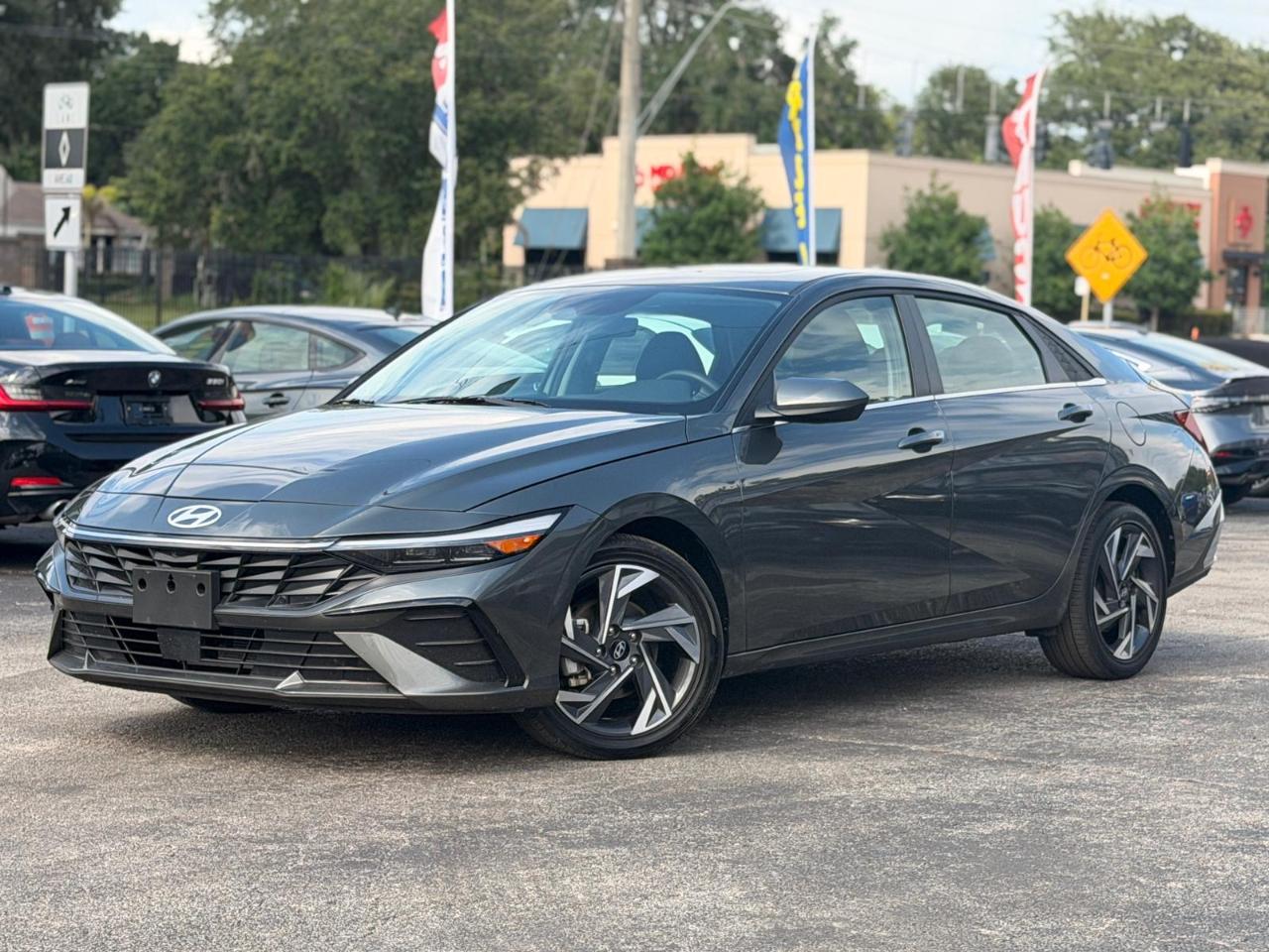 Hyundai Elantra SEL Convenience 2025