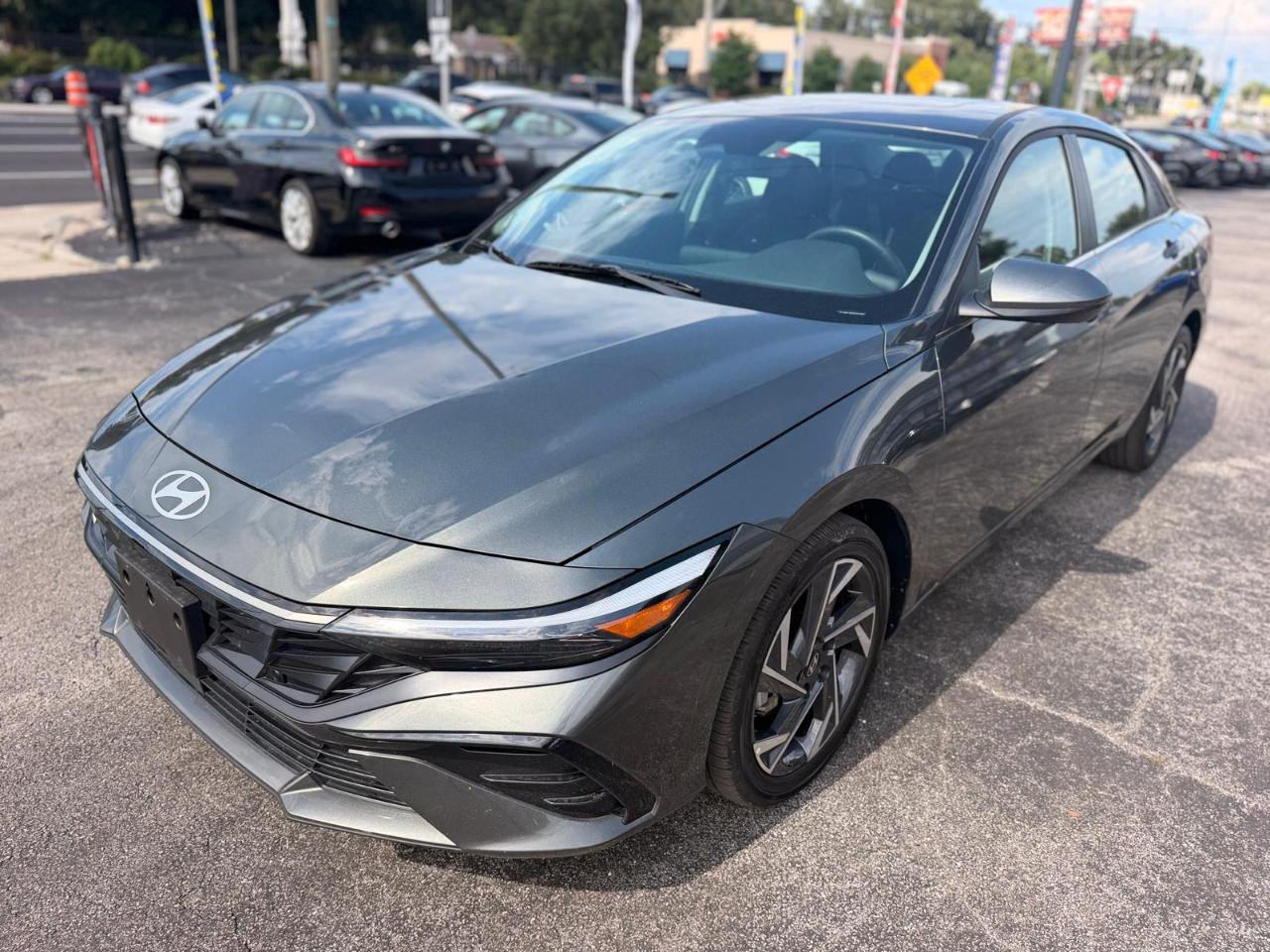 Hyundai Elantra SEL Convenience 2025