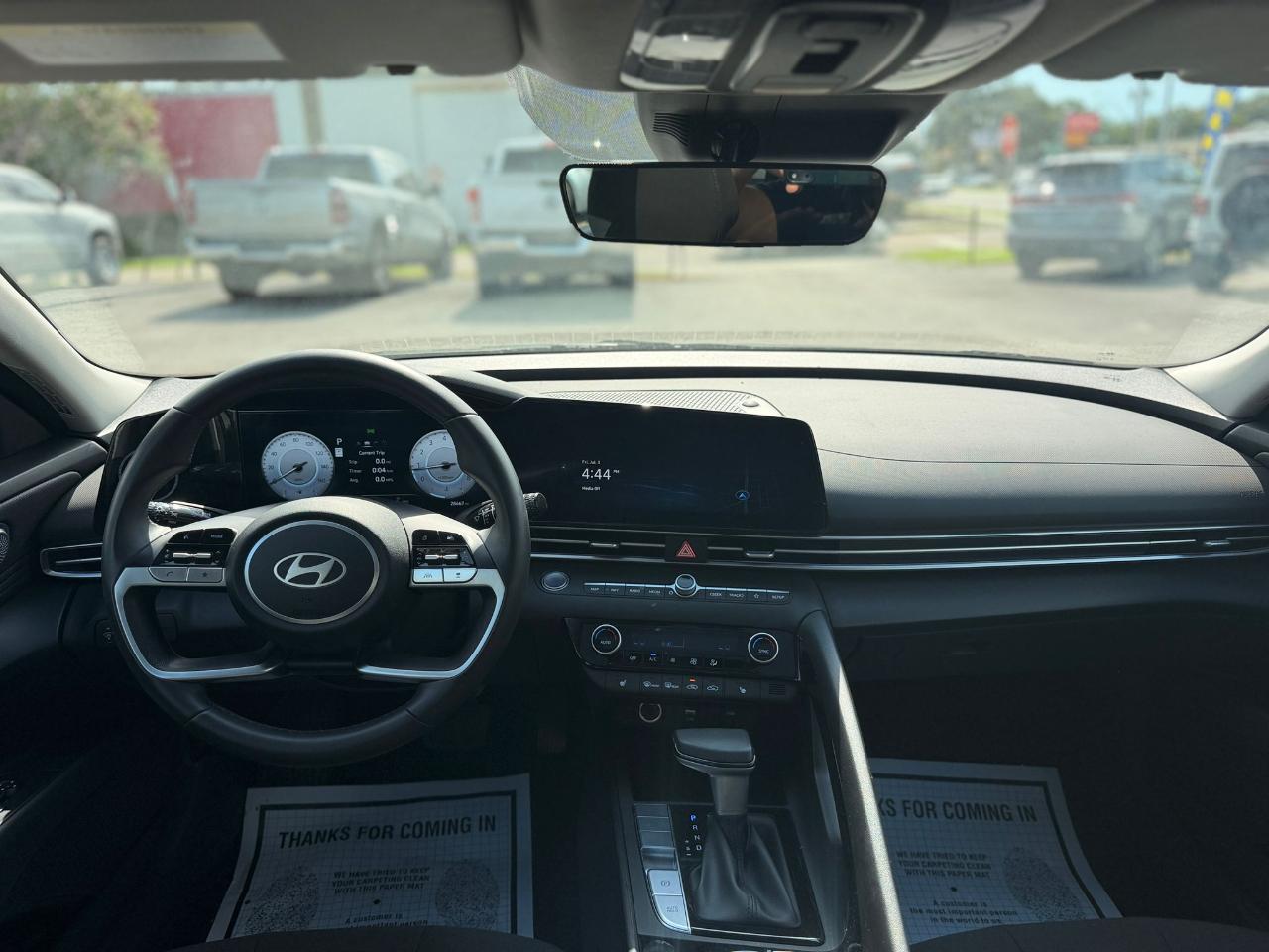Hyundai Elantra SEL Convenience 2025