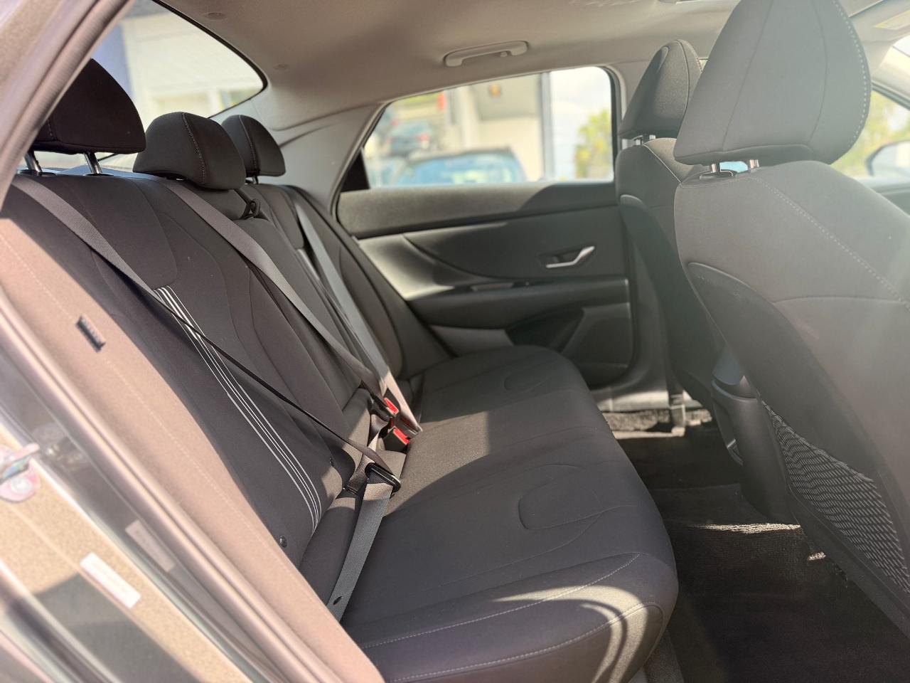 Hyundai Elantra SEL Convenience 2025