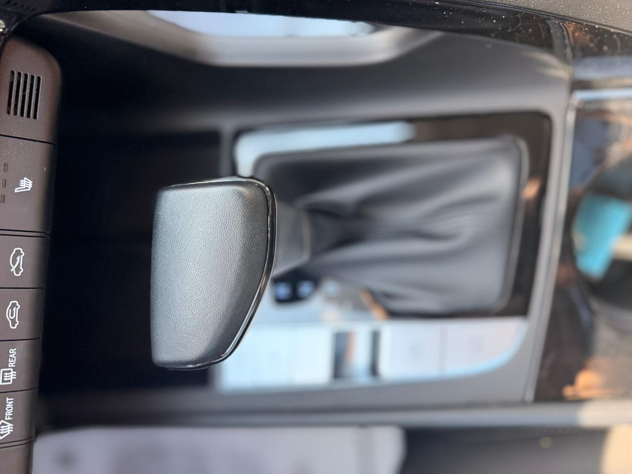 Hyundai Elantra SEL Convenience 2025