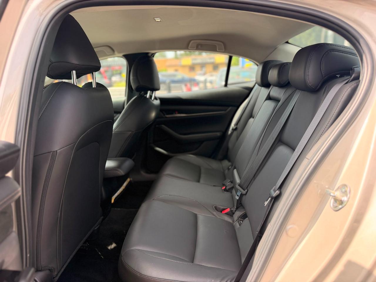 Mazda MAZDA3 2.5 S Select Sport 2025