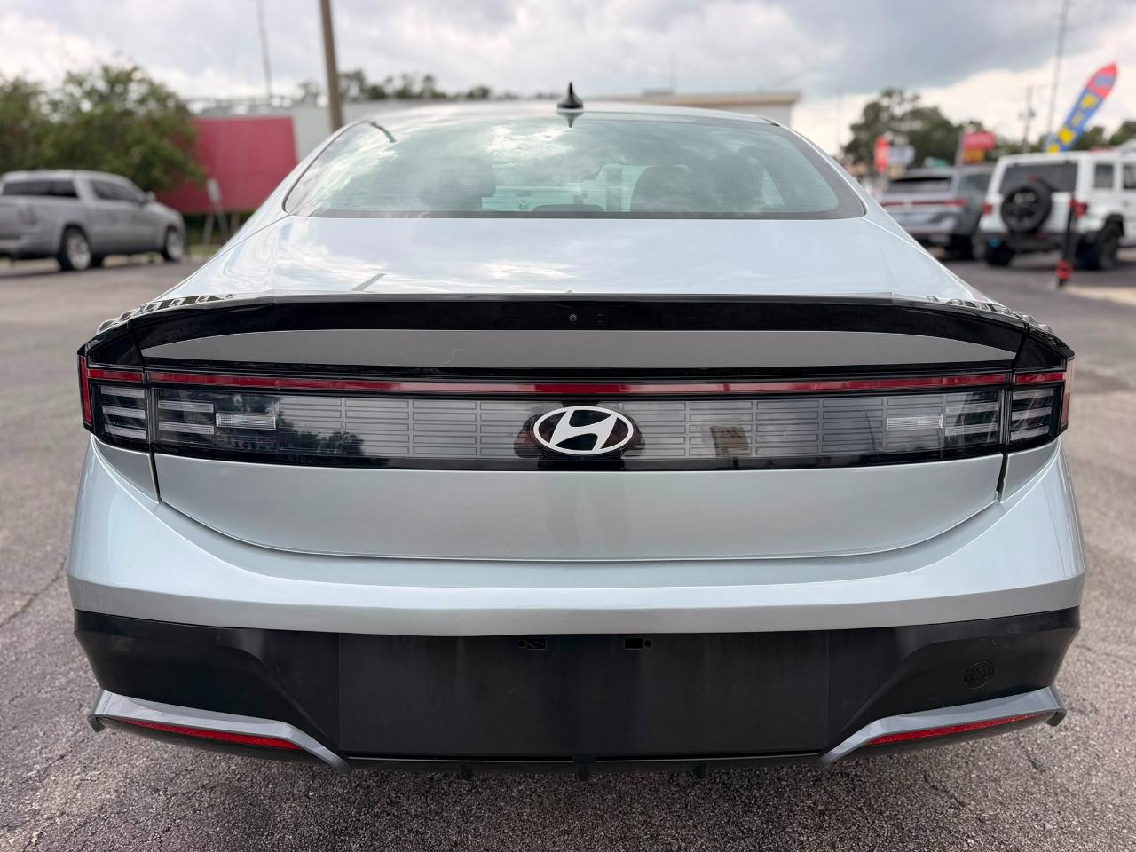 Hyundai Sonata SEL 2025