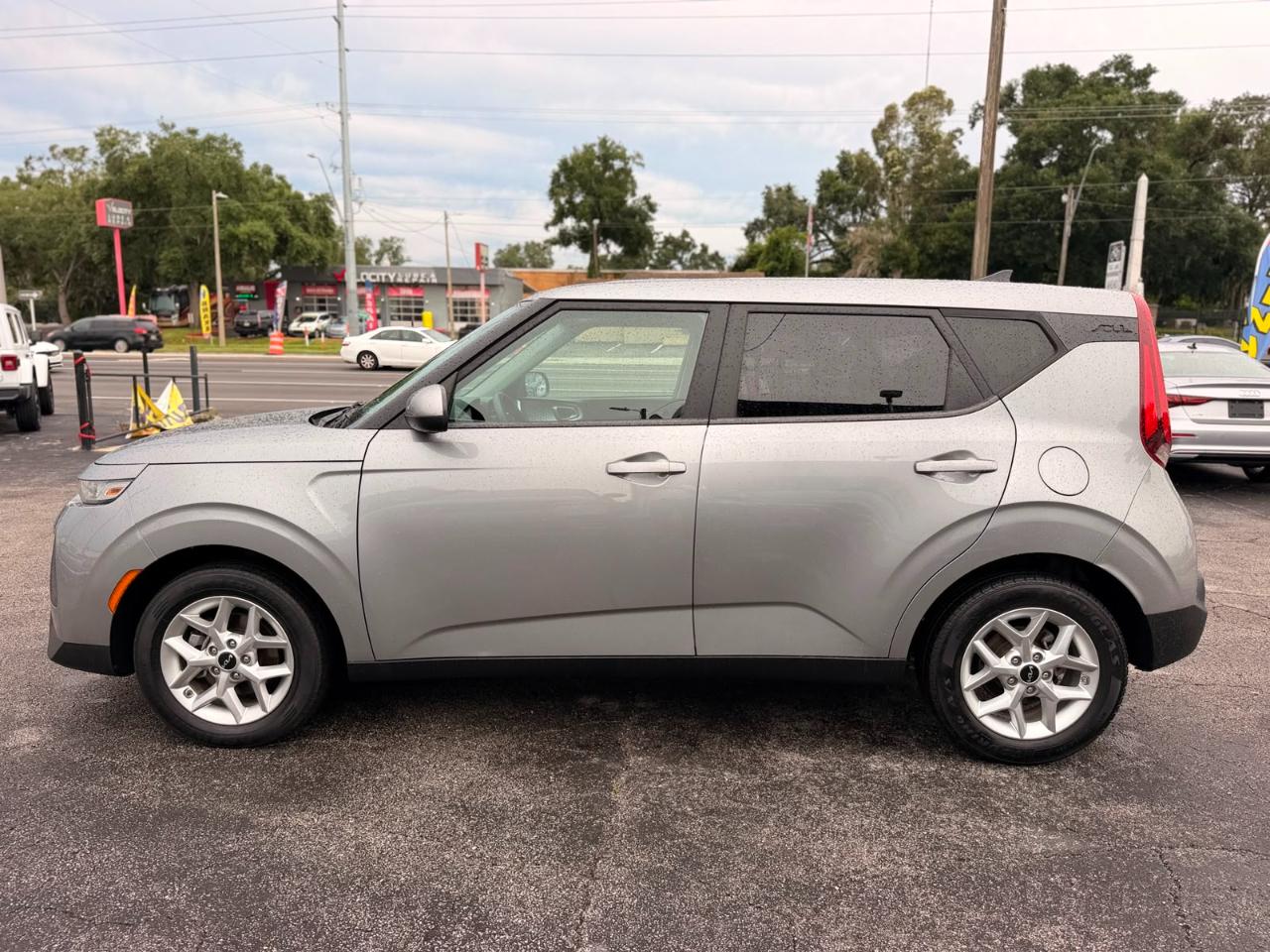 Kia Soul LX CVT 2022