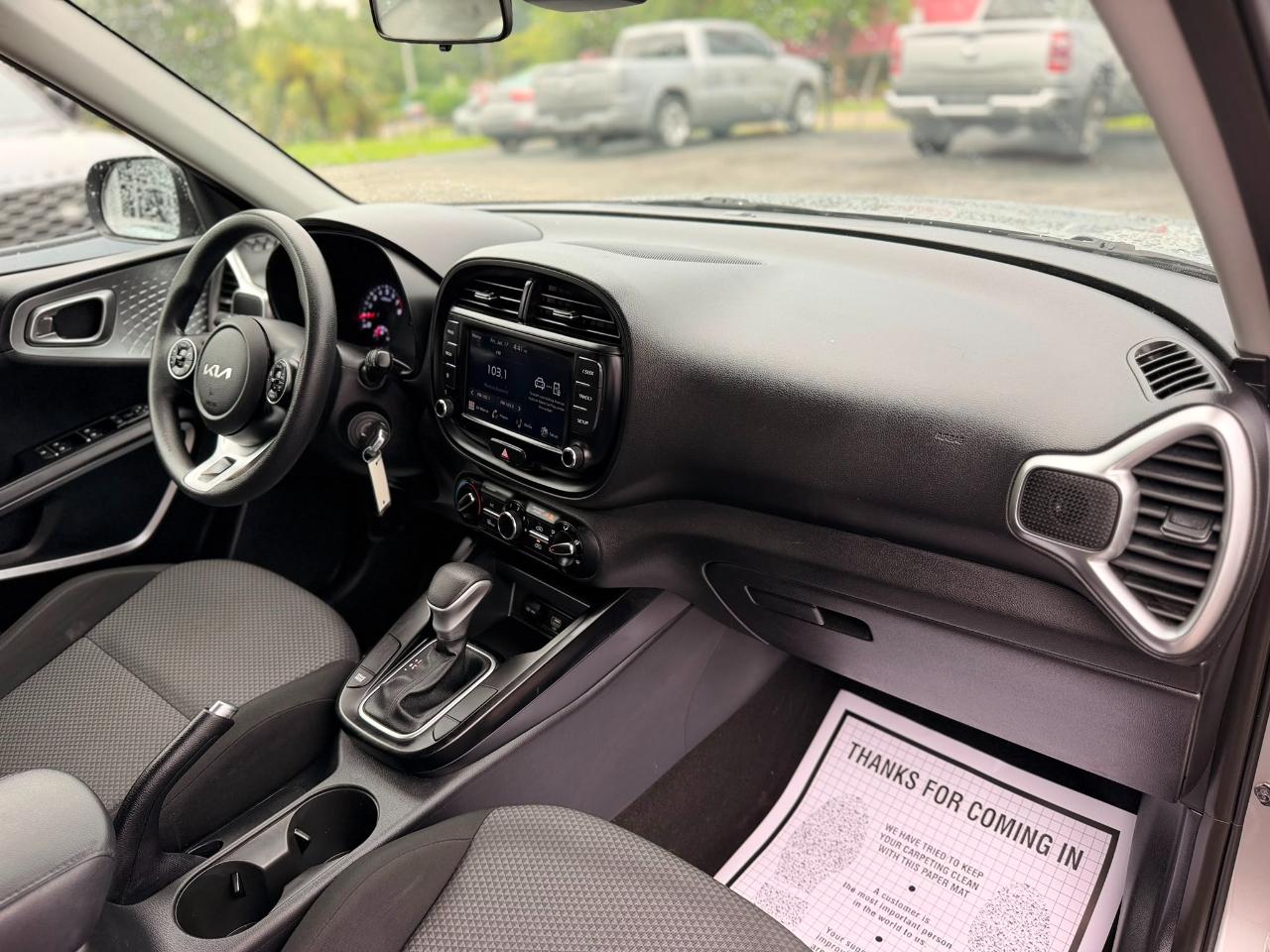 Kia Soul LX CVT 2022
