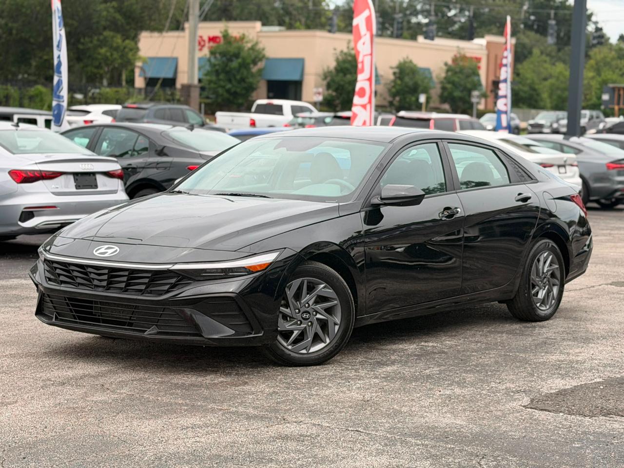 Hyundai Elantra SEL 2024