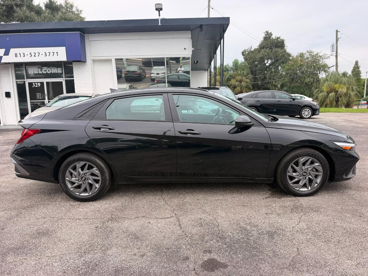 Hyundai Elantra SEL 2024