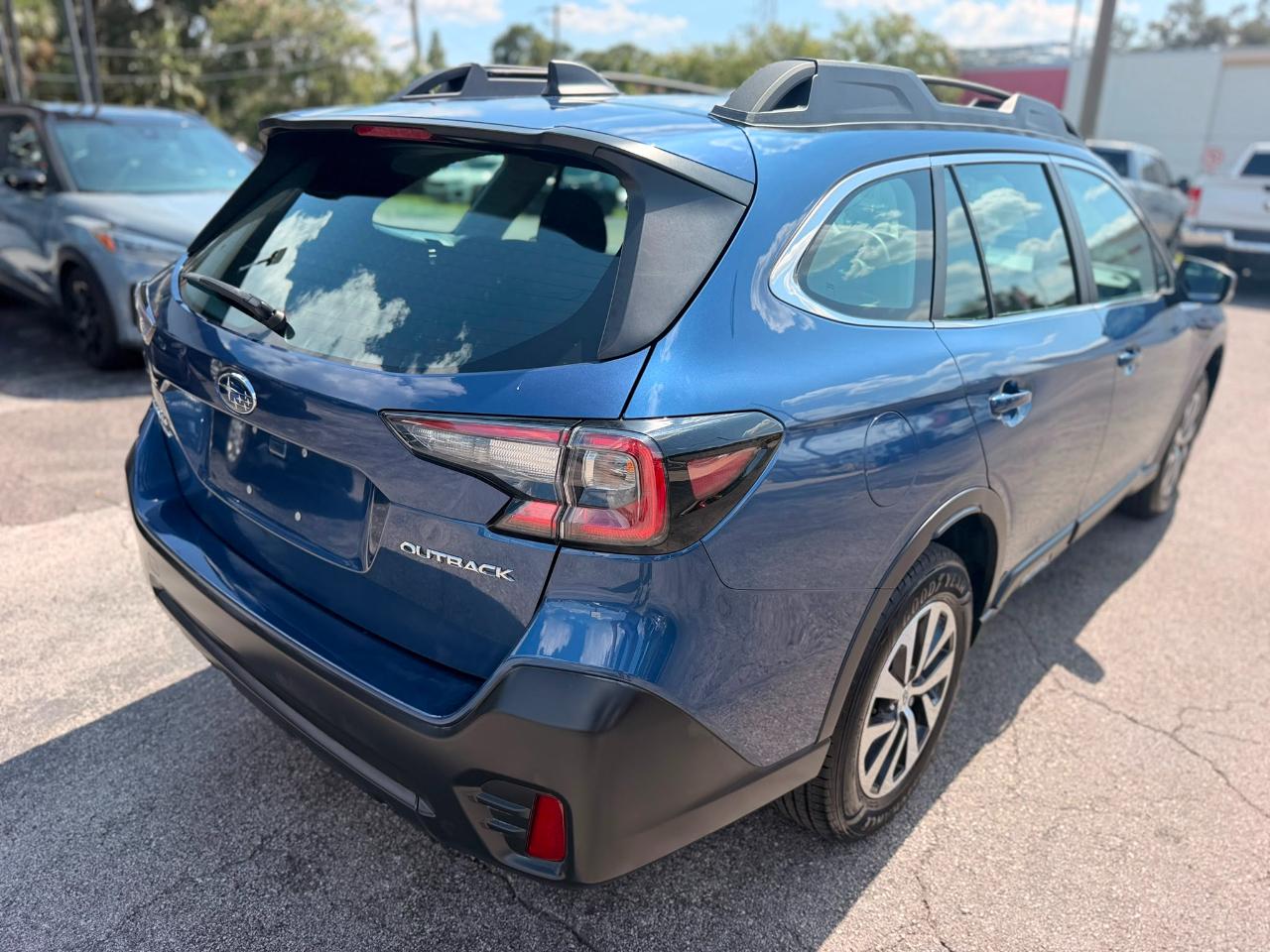 Subaru Outback Base 2020