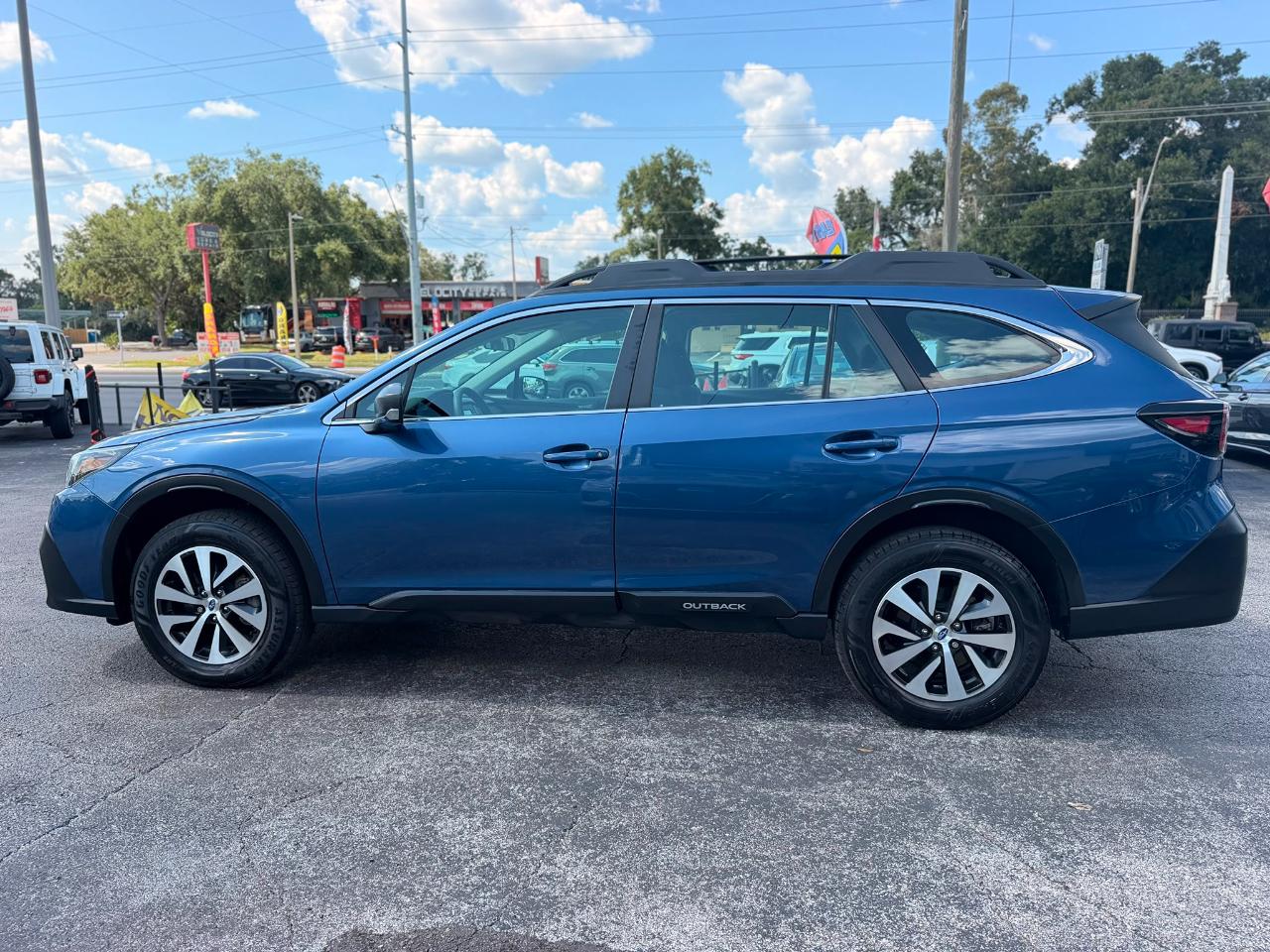 Subaru Outback Base 2020