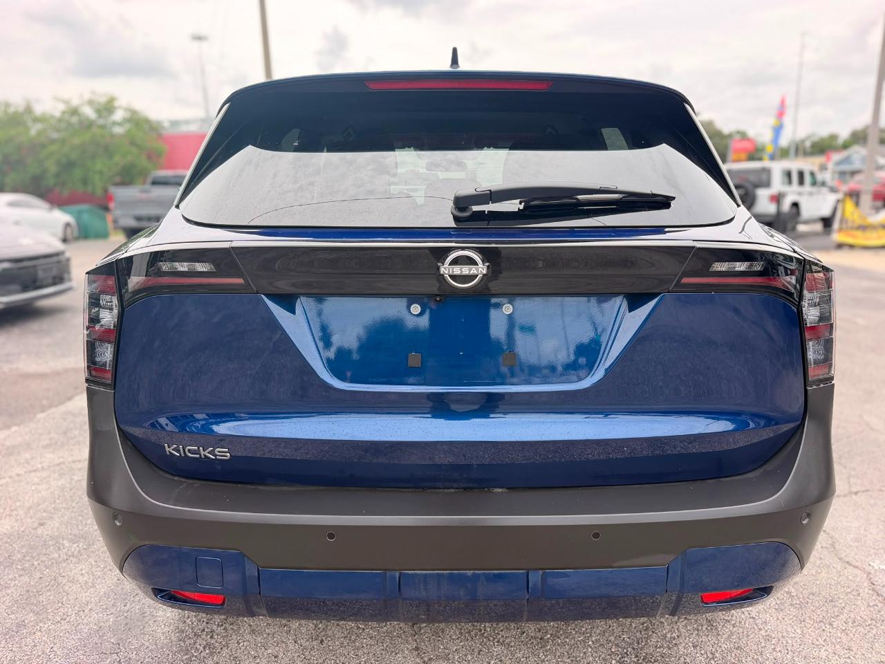 Nissan Kicks SV 2026
