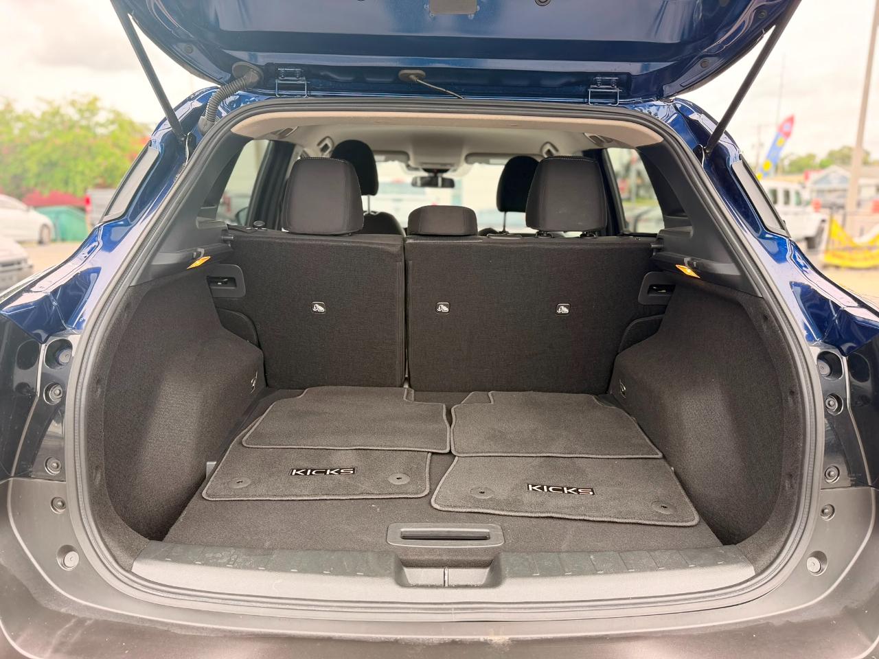 Nissan Kicks SV 2026