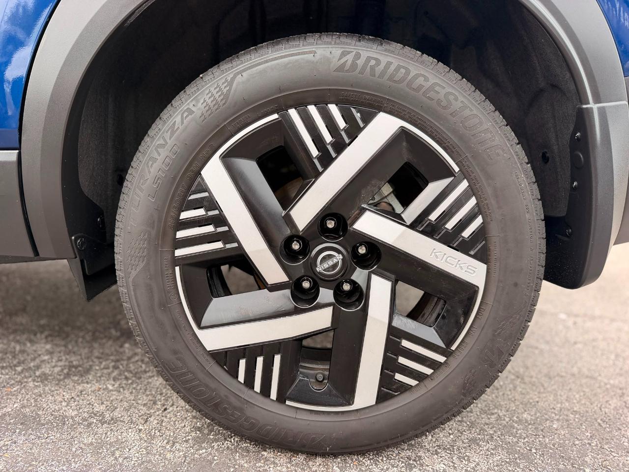 Nissan Kicks SV 2026